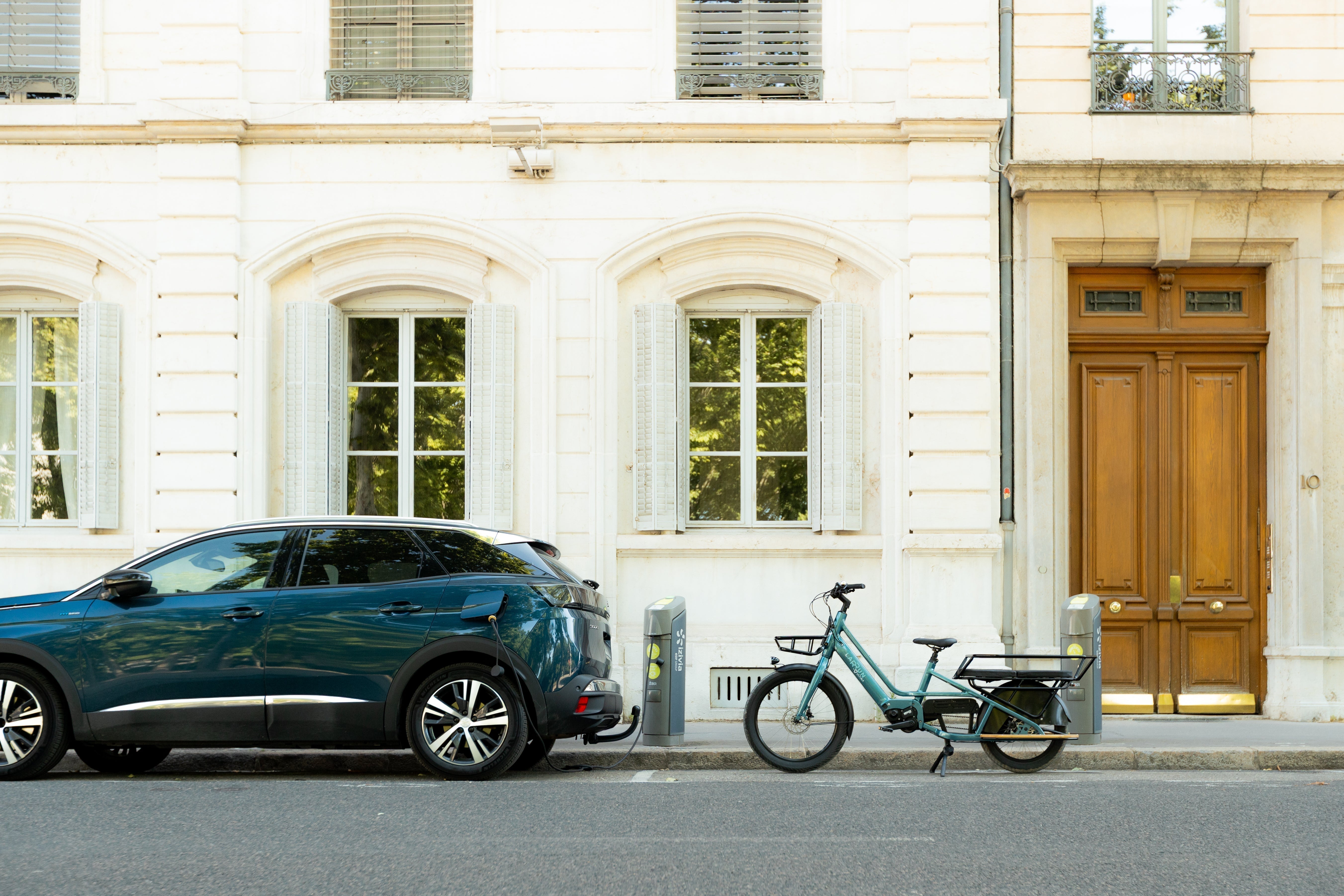 Chez Ultima Mobility, nous facilitons le passage de la voiture au vélo électrique
